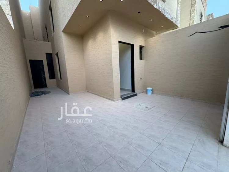 Floor for Sale in Riyadh Tuwaiq صورة 2