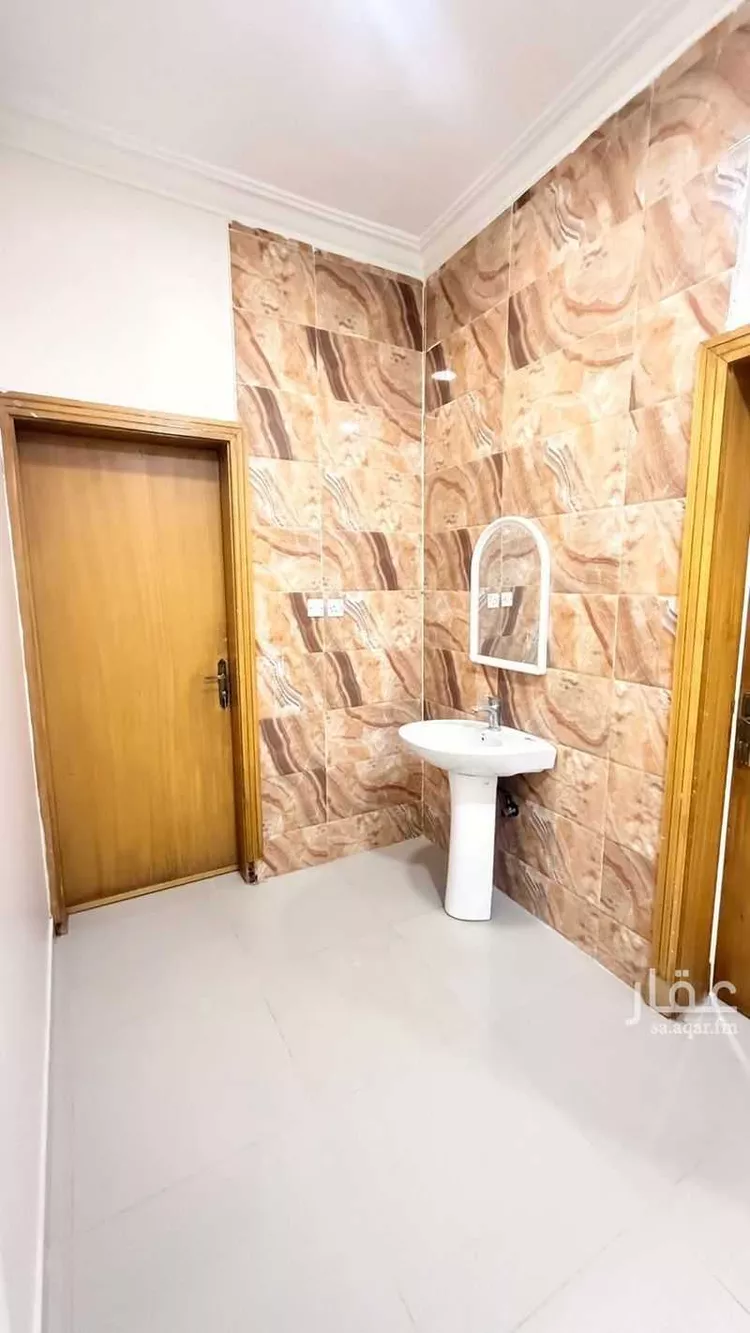 شقة للبيع في شارع اسماء بنت يزيد ، حي بدر ، الرياض ، منطقة الرياض صورة 2