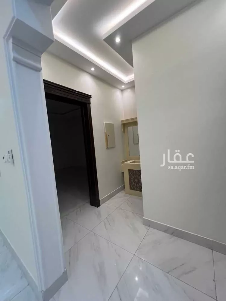 فيلا للبيع في شارع 77, حي المهدية, مدينة الرياض, منطقة الرياض 1 صورة