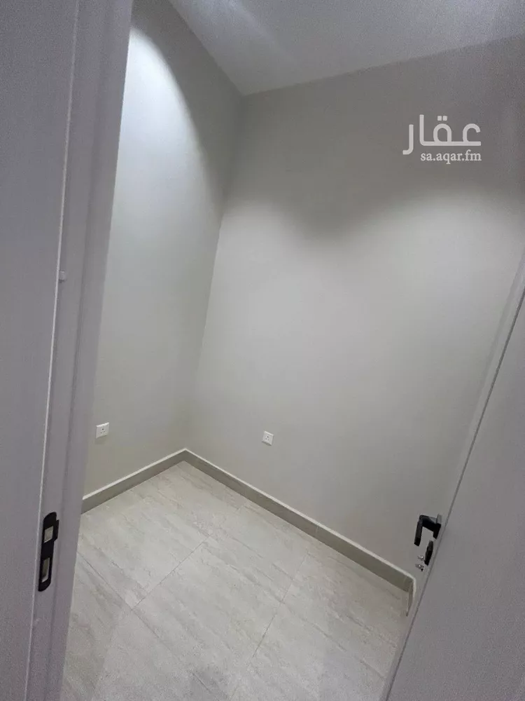 فيلا للإيجار في شارع أحمد الطرطوشي, حي العارض, مدينة الرياض, منطقة الرياض
