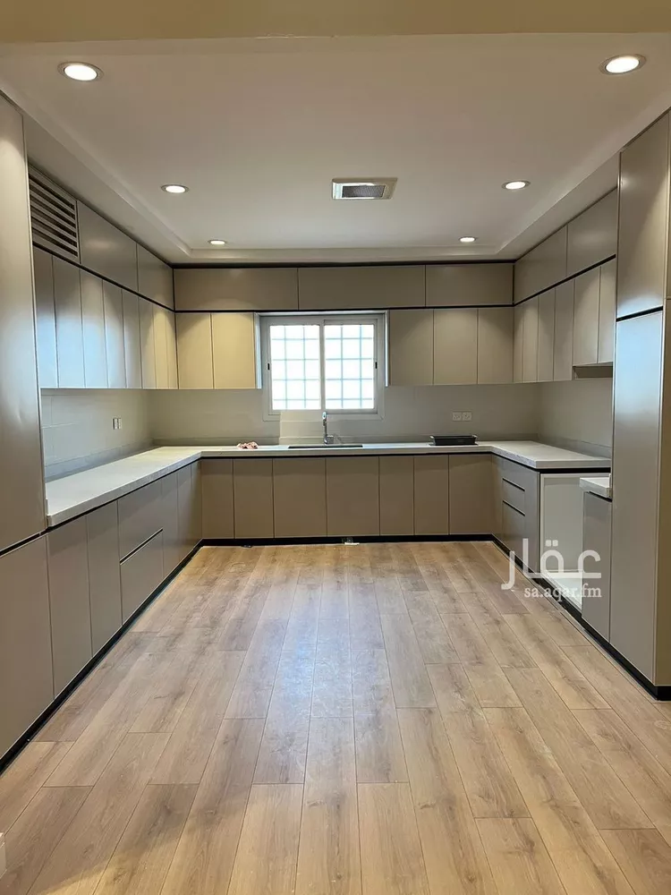 Floor for Rent in Riyadh Al Yasmin