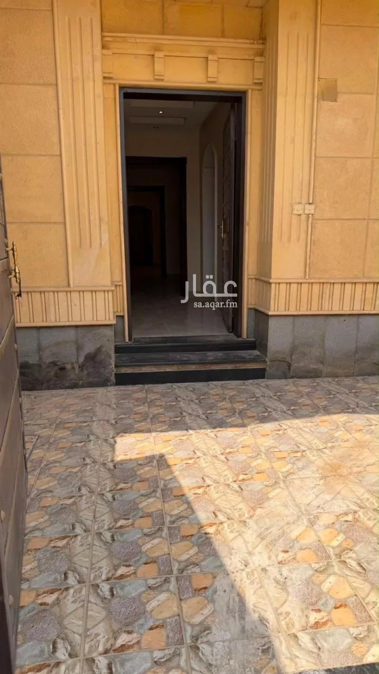 Floor for Rent in Riyadh Al Aqiq