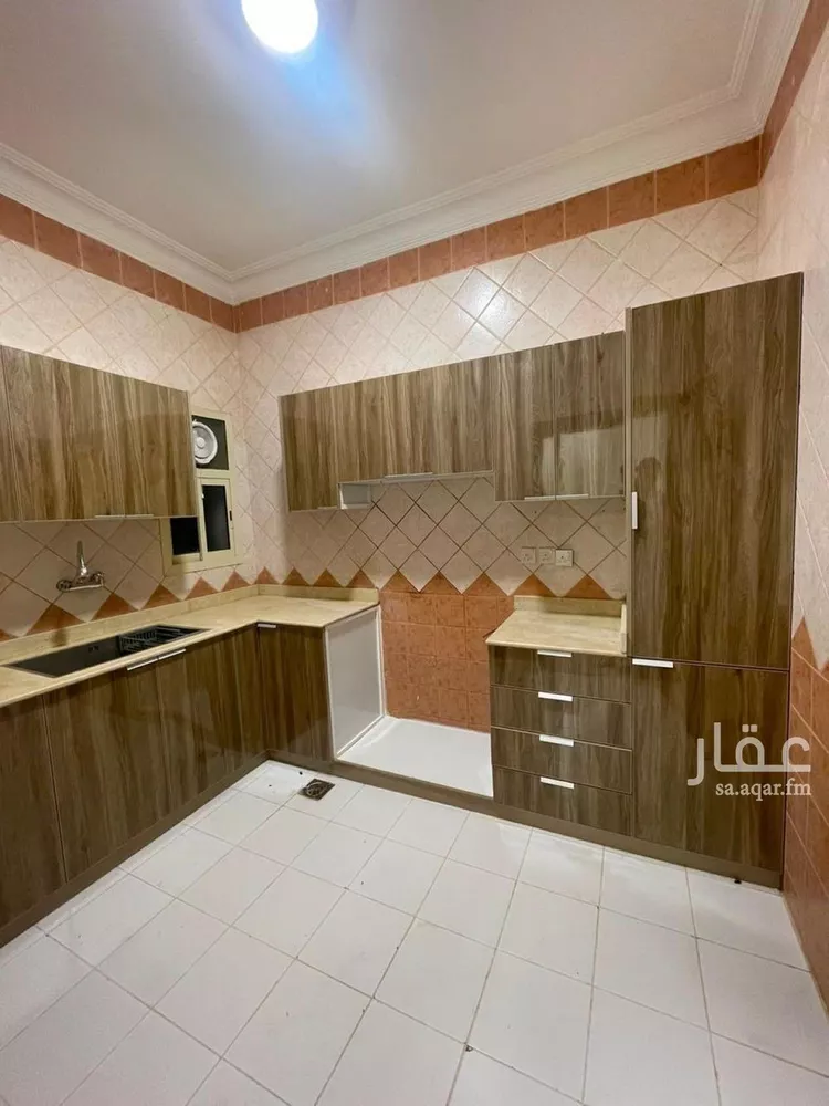 شقة للإيجار في شارع الامير عبدالله بن سعود بن عبدالله صنيتان ال سعود, حي الياسمين, مدينة الرياض, منطقة الرياض صورة 3