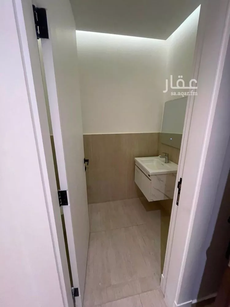 شقة للإيجار في شارع بحر العرب, حي إشبيلية, مدينة الرياض, منطقة الرياض 7