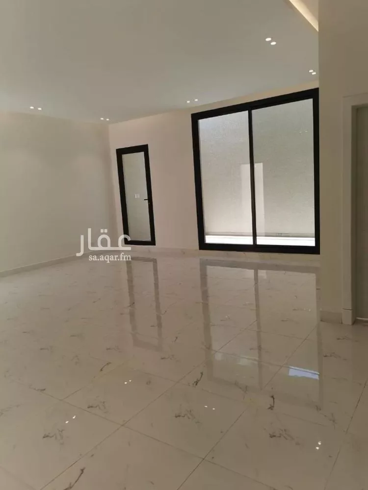 فيلا للبيع في شارع إسماعيل بن أبي اليسر, حي العارض, مدينة الرياض, منطقة الرياض 1 صورة