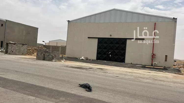 ورشة للبيع في شارع أبي الفضل عبدالمؤمن, حي المصفاة, مدينة الرياض, منطقة الرياض 1 صورة