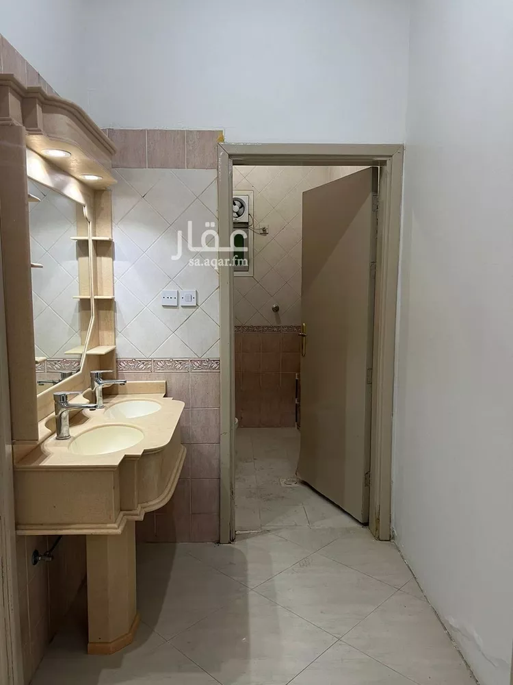 Floor for Rent in Riyadh Al Malqa صورة 2