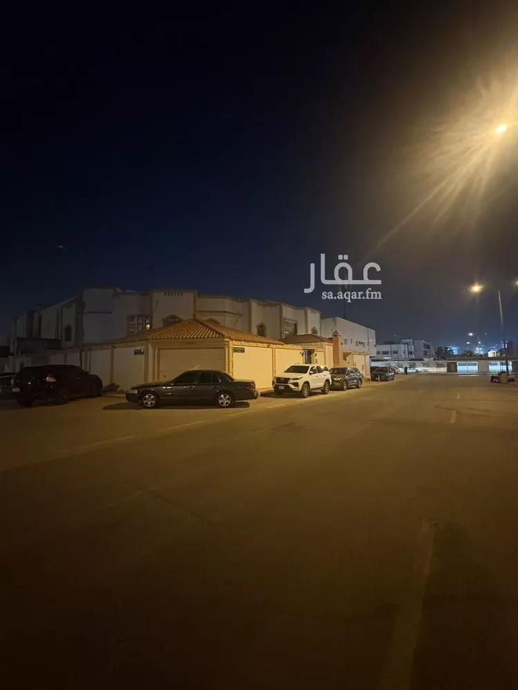 Building for Sale in Riyadh Al Aqiq