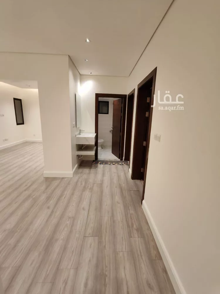 شقة للإيجار في شارع حمود بن ناصر بن عمر, حي القيروان, مدينة الرياض, منطقة الرياض صورة 3