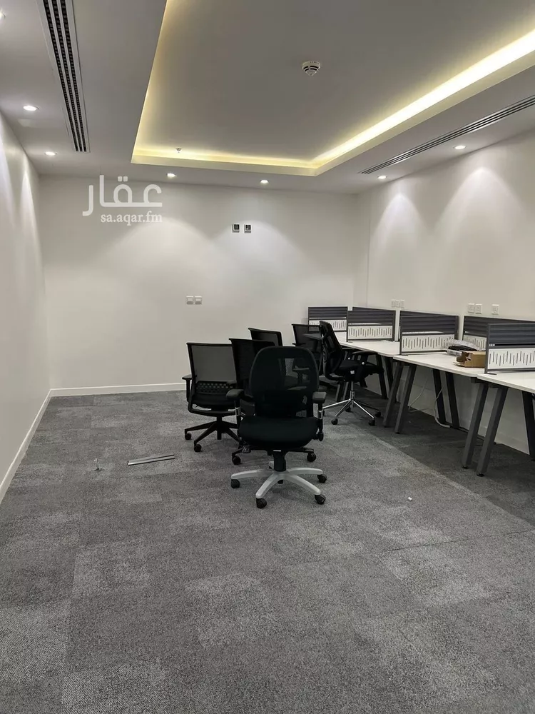 مكتب تجاري للإيجار في شارع الملك عبدالعزيز ابن عبدالرحمن سعود الفرعي, حي النفل, مدينة الرياض, منطقة الرياض 10