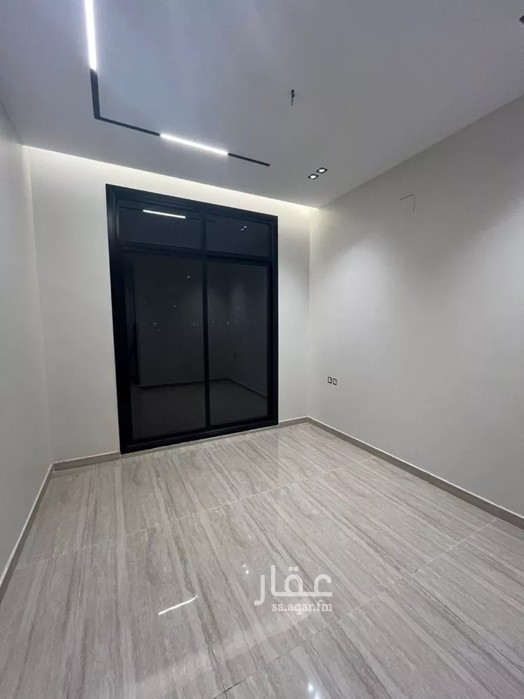 فيلا للبيع في شارع قيس بن الملوح, حي الرمال, مدينة الرياض, منطقة الرياض صورة 3