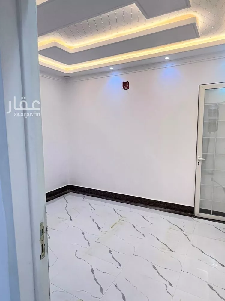 فيلا للإيجار في شارع يحيي بن خالد البرمكي, حي المهدية, مدينة الرياض, منطقة الرياض 8