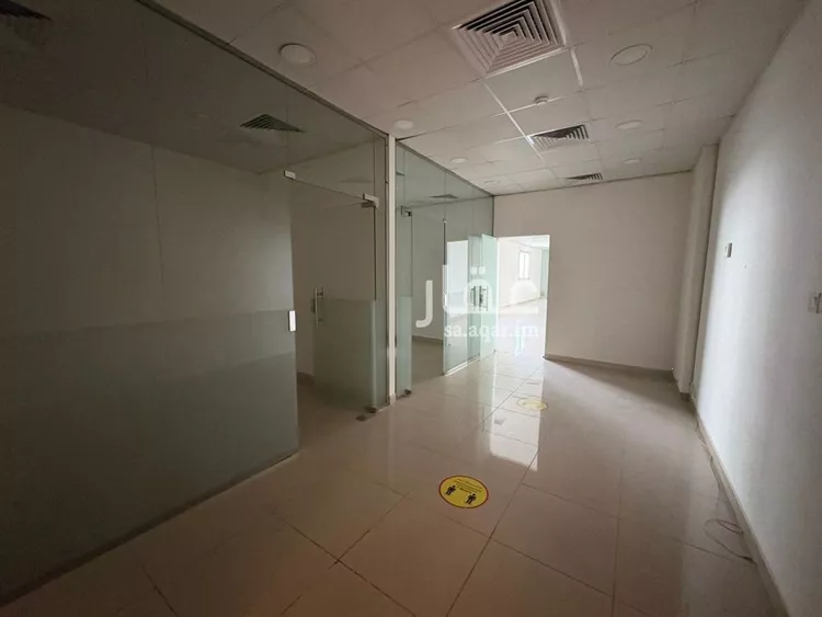 مكتب تجاري للإيجار في شارع الامير عبدالعزيز بن مساعد بن جلوي, حي السليمانية, مدينة الرياض, منطقة الرياض صورة 4