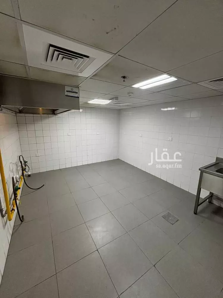 محل للإيجار في حي الخليج, مدينة الرياض, منطقة الرياض
