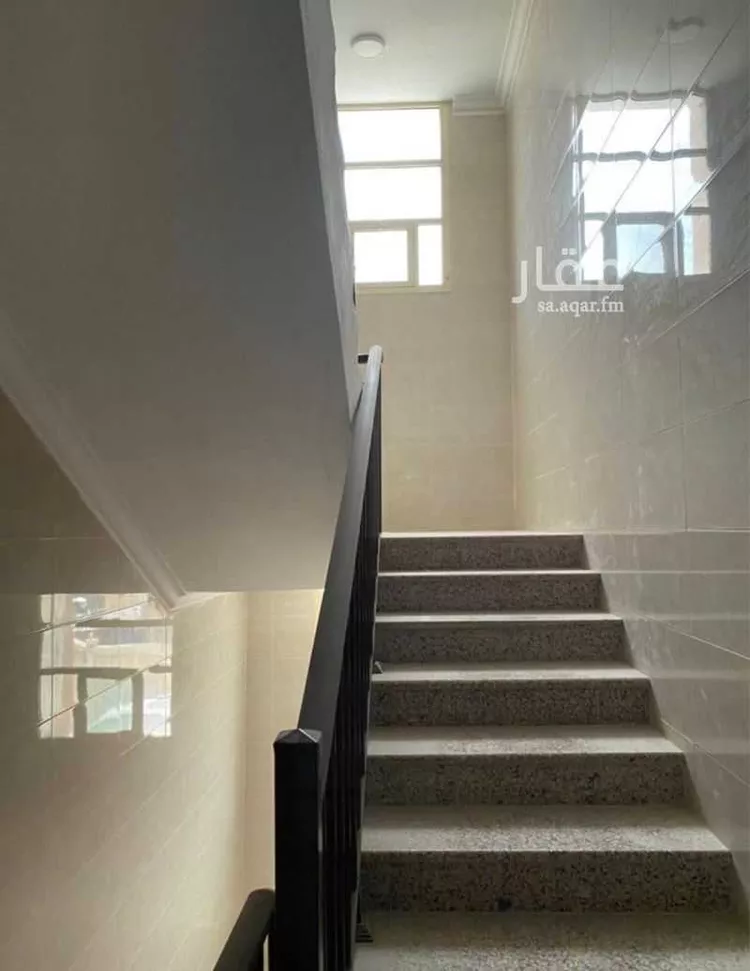 Building for Rent in Dammam King Abdulaziz Seaport صورة 2