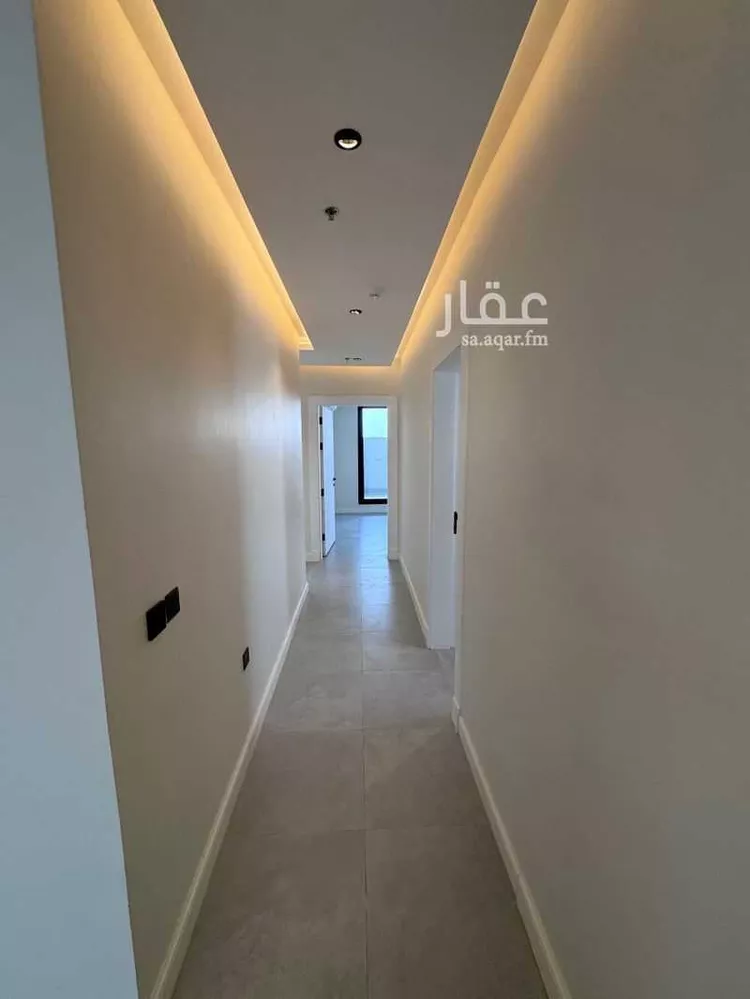 شقة للبيع في شارع جرير بن عبدالله البجلي, حي مغرزات, مدينة الرياض, منطقة الرياض صورة 3