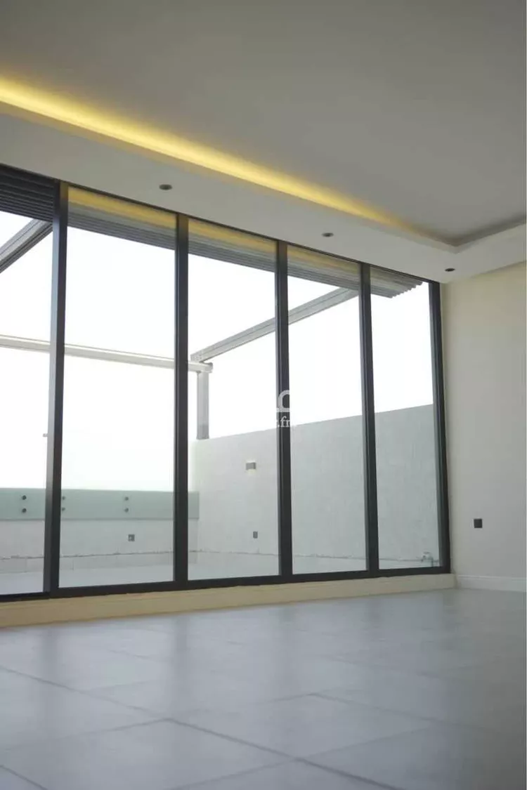 شقة للبيع في شارع جرير بن عبدالله البجلي, حي مغرزات, مدينة الرياض, منطقة الرياض صورة 5