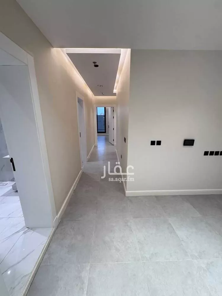 شقة للبيع في شارع جرير بن عبدالله البجلي, حي مغرزات, مدينة الرياض, منطقة الرياض صورة 4