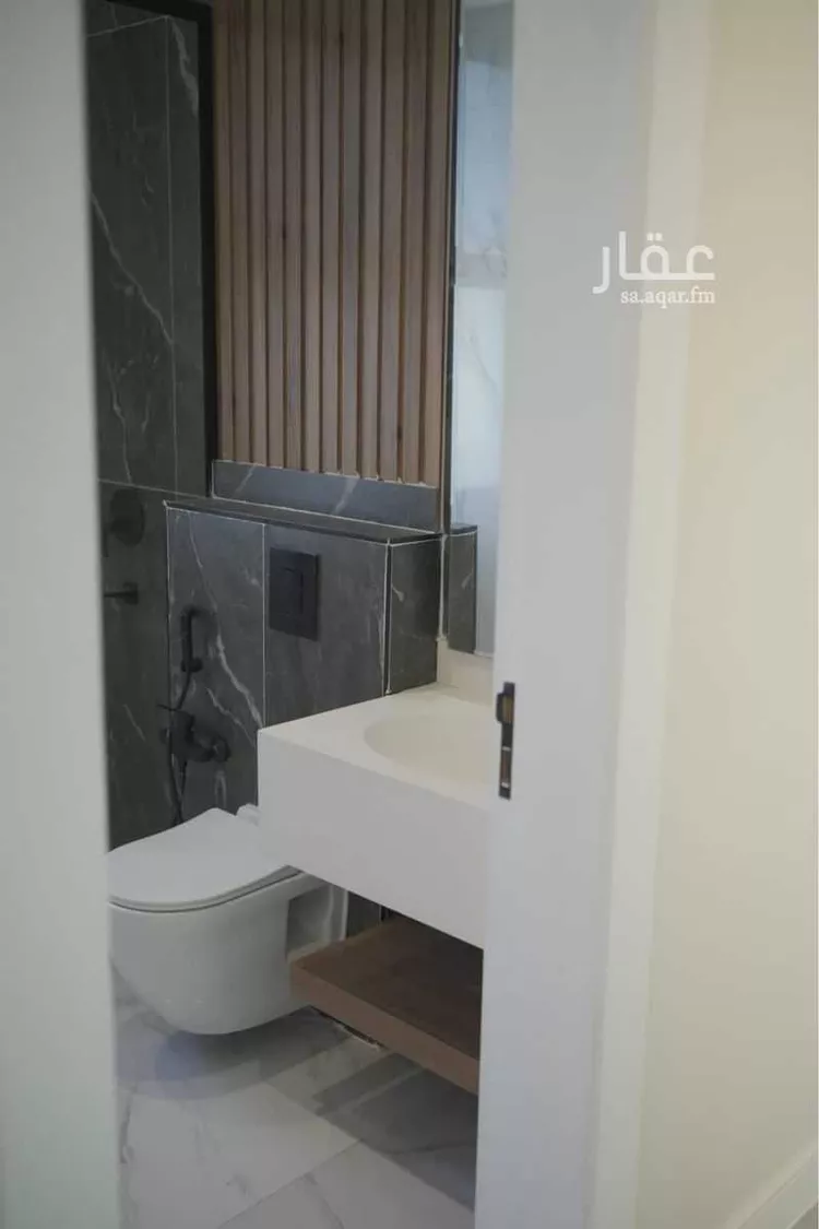 شقة للبيع في شارع جرير بن عبدالله البجلي, حي مغرزات, مدينة الرياض, منطقة الرياض صورة 4