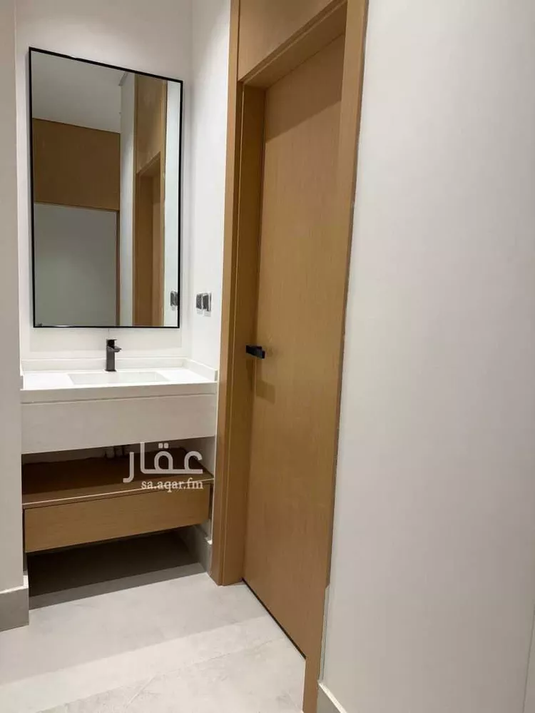 Building for Sale in Riyadh Al Arid