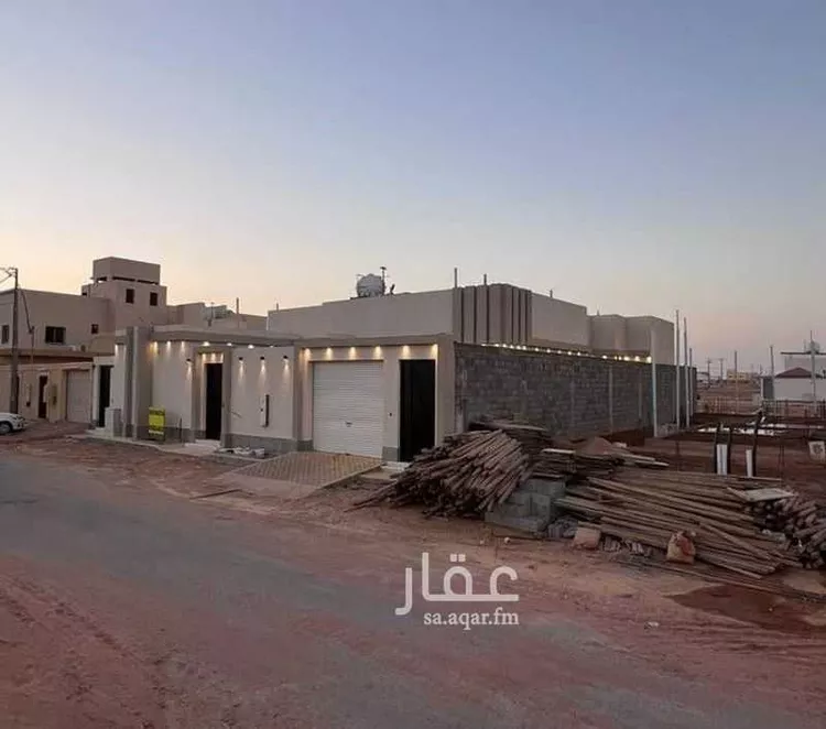 دور للبيع في شارع حسن الفخري, حي الروضة, مدينة المجمعة, منطقة الرياض صورة 2