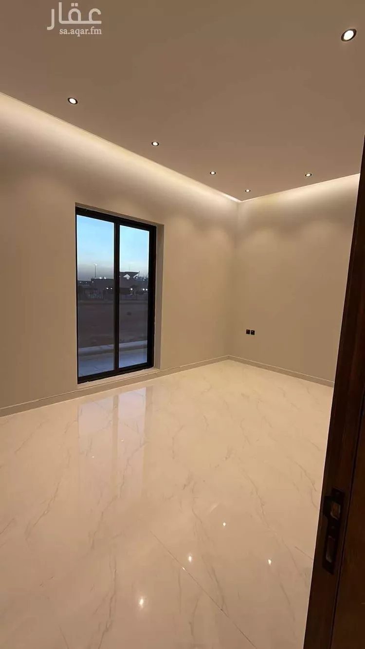 فيلا للبيع في شارع السلطان قابوس بن سعيد ، حي المعيزيلة ، الرياض ، منطقة الرياض