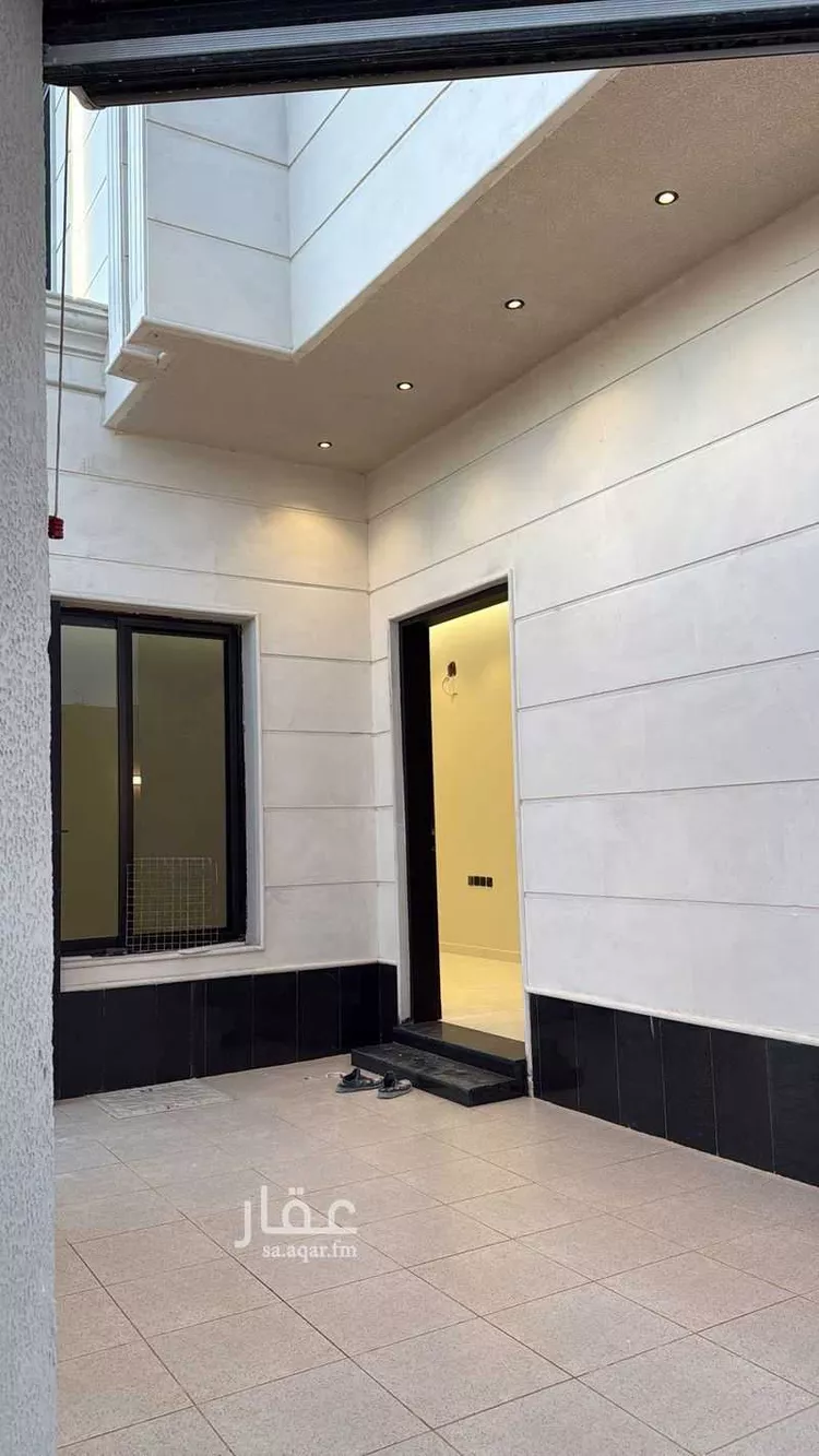 فيلا للبيع في شارع السلطان قابوس بن سعيد ، حي المعيزيلة ، الرياض ، منطقة الرياض صورة 5