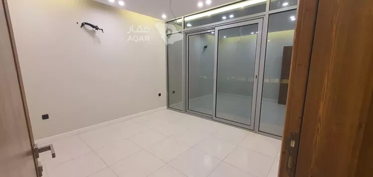 شقة للبيع في شارع إبراهيم بن فتوح العقيلي, حي الصواري, مدينة جدة, منطقة مكة المكرمة 4