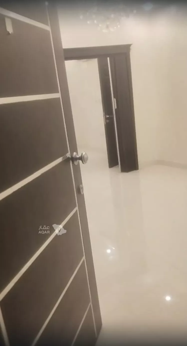 شقة للبيع في شارع صيفي بن قشيل, حي النزهة, مدينة جدة, منطقة مكة المكرمة