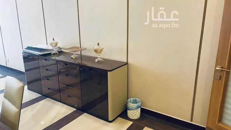 مكتب للبيع في شارع الامير سلطان ابن عبدالعزيز, حي المعذر الشمالي, مدينة الرياض, منطقة الرياض 11
