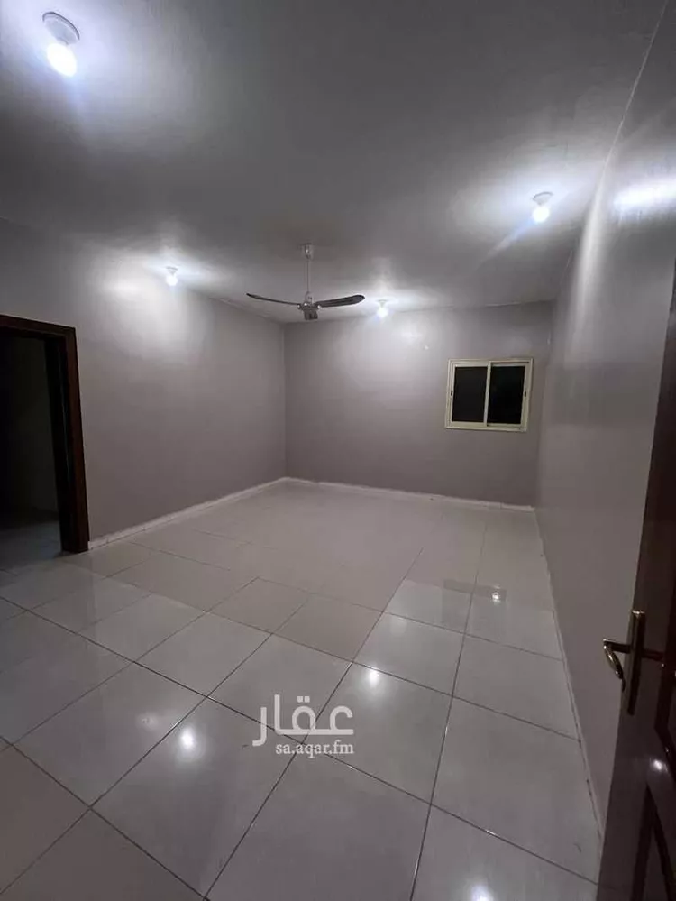 شقة للإيجار في شارع عبدالرحمن ابن يزيد اللخمي ، حي حجله ، خميس مشيط ، خميس مشيط صورة 2