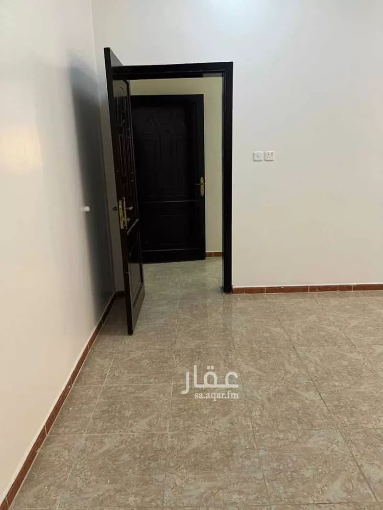 شقة للإيجار في شارع عبدالله بن مسعود, حي الورود, مدينة تبوك, منطقة تبوك