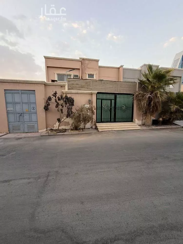 فيلا للإيجار في شارع ابن رزين, حي العليا, مدينة الرياض, منطقة الرياض