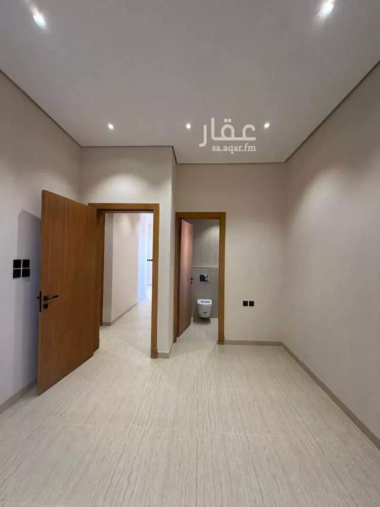 Floor for Sale in Riyadh Ar Rimal 10