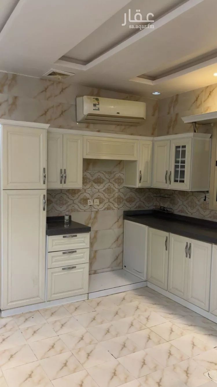فيلا للإيجار في شارع عبدالله بن نجم السعدي, حي المهدية, مدينة الرياض, منطقة الرياض صورة 4