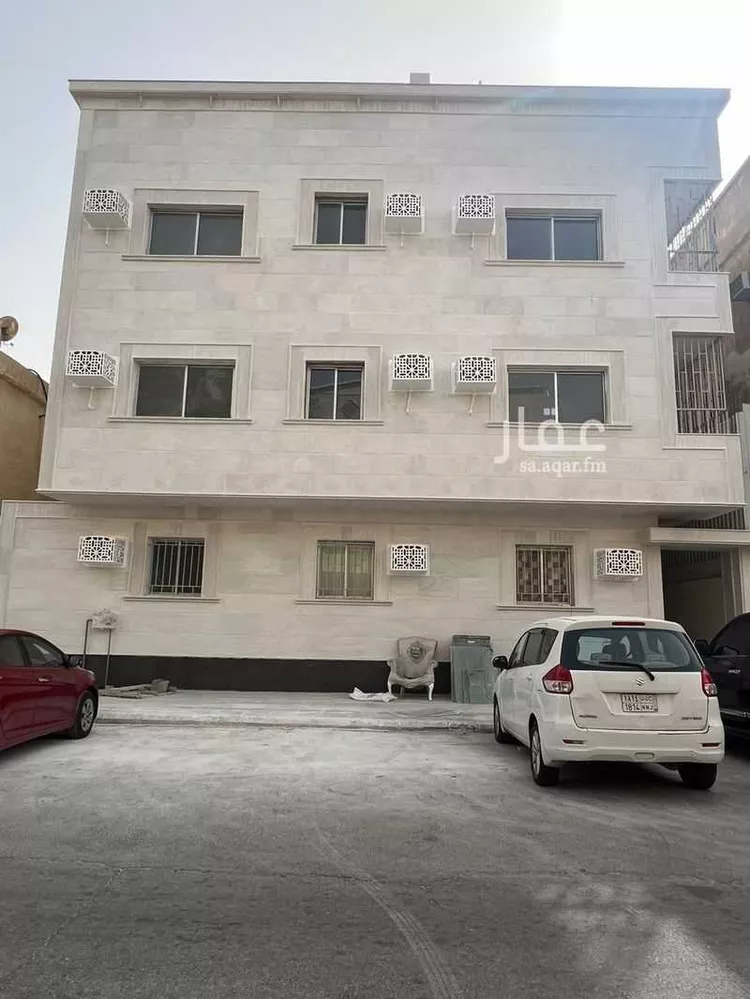 عمارة للبيع في شارع الدرعية, حي الثقبة, مدينة الخبر, المنطقة الشرقية
