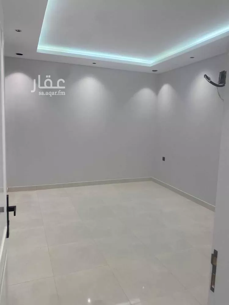 عمارة للإيجار في شارع التاسع عشر, حي الخبر الجنوبية, مدينة الخبر, المنطقة الشرقية صورة 3