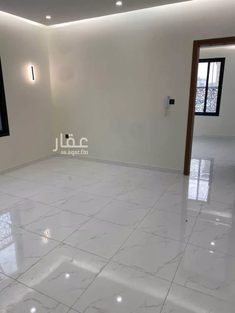 عمارة للإيجار في شارع صفوى, حي الخبر الجنوبية, مدينة الخبر, المنطقة الشرقية صورة 5