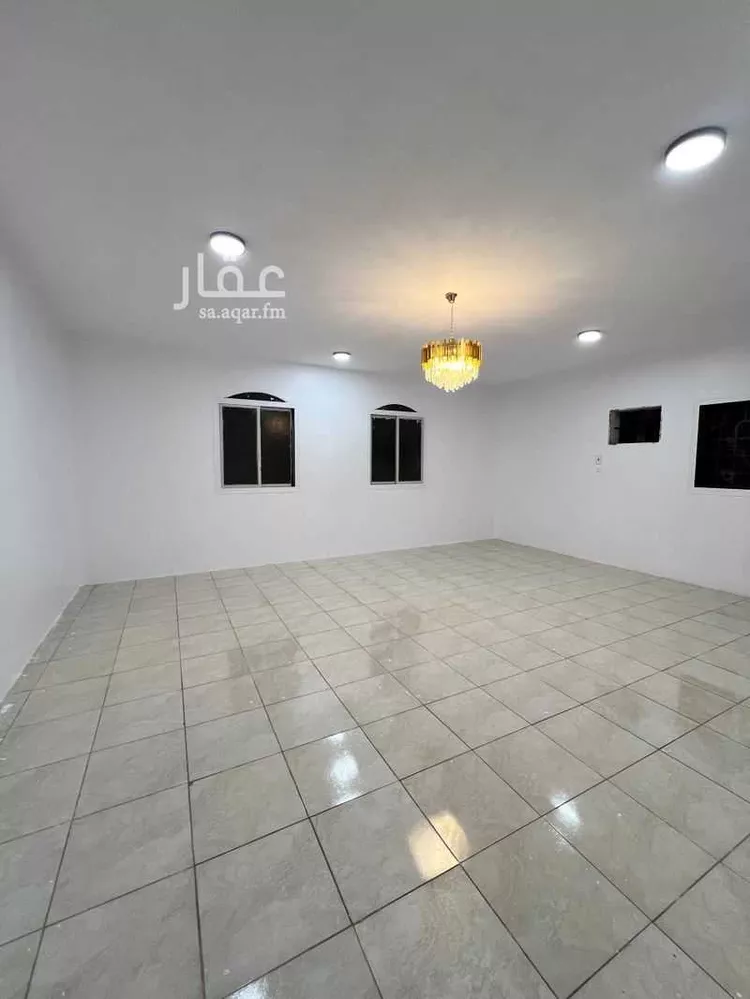 دور للإيجار في شارع الامام مسلم ، حي الدفاع ، المدينة المنورة ، منطقة المدينة المنورة