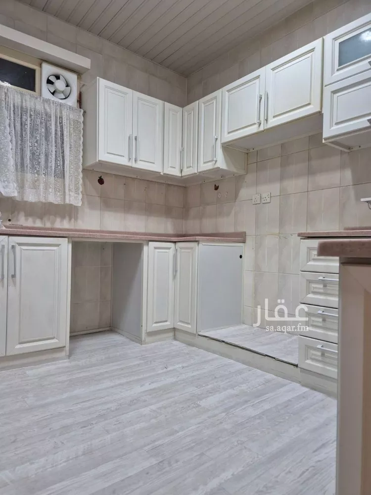 شقة للبيع في شارع الأمير جلوي بن تركي بن عبدالله, حي المروج, مدينة الرياض, منطقة الرياض صورة 2