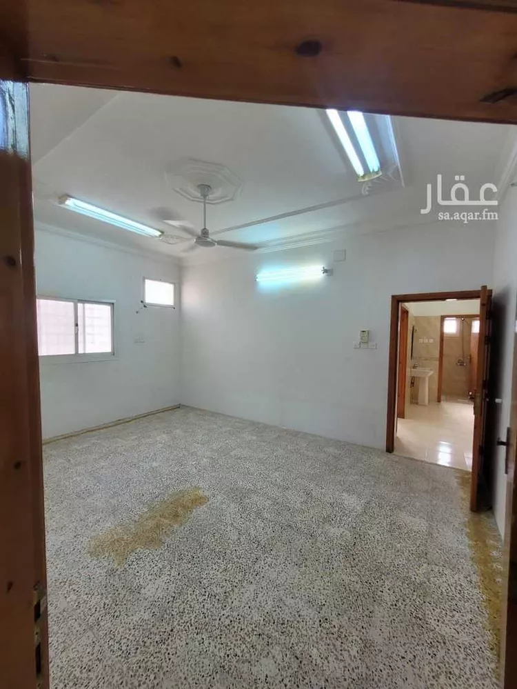 شقة للإيجار في شارع 4050563, حي الصقور, مدينة خميس مشيط, منطقة عسير