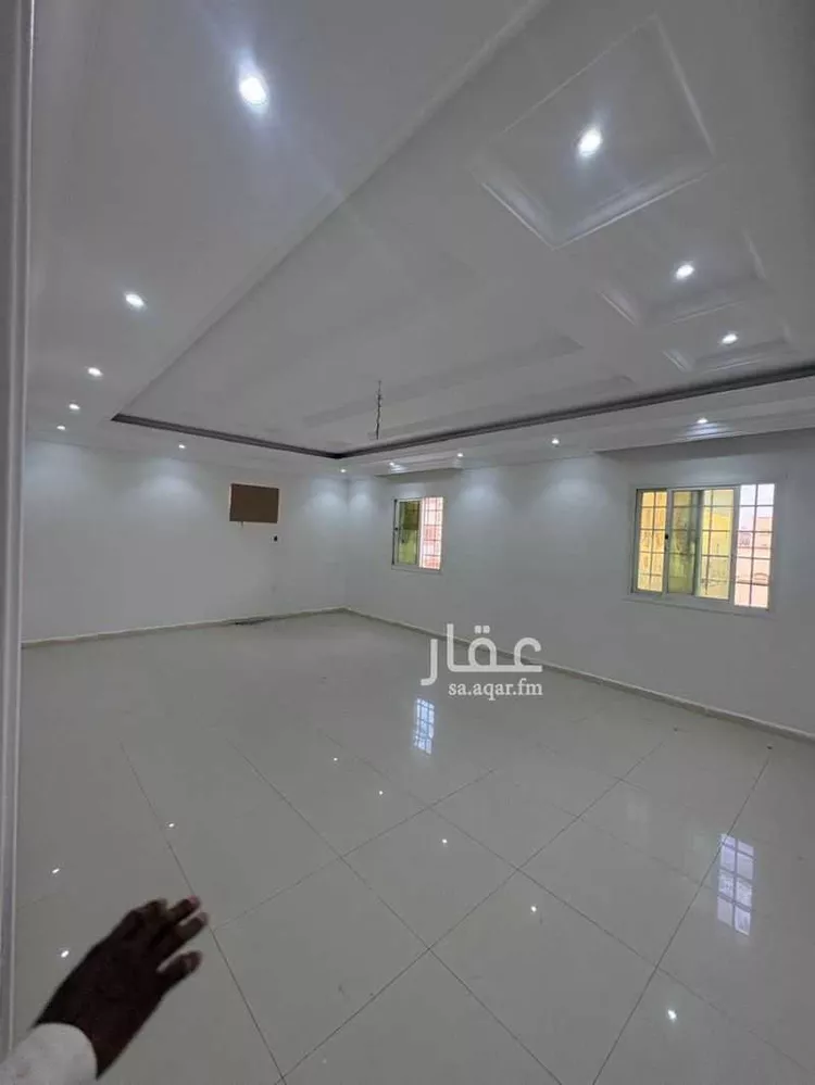 عمارة للبيع في شارع جبل اجا, حي غران, مدينة خليص, منطقة مكة المكرمة