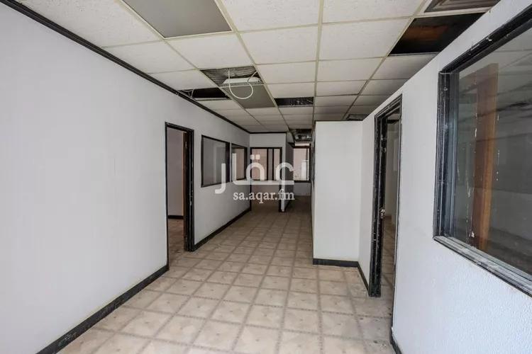 مكتب تجاري للإيجار في شارع طريق الملك فيصل, حي المزروعية, مدينة الدمام, المنطقة الشرقية