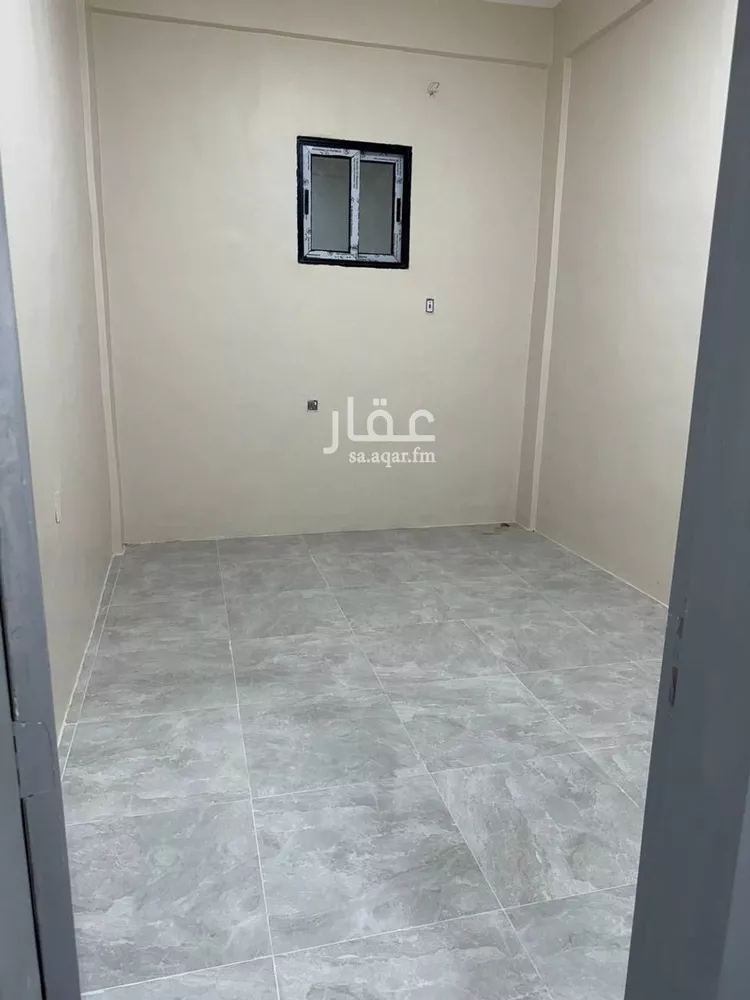 عمارة للإيجار في شارع عز الدين القسام, حي السوق, مدينة الدمام, المنطقة الشرقية 6