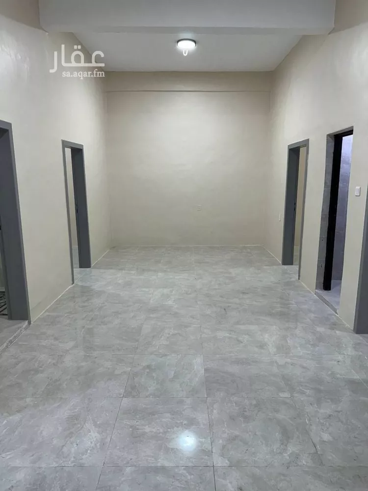 عمارة للإيجار في شارع عز الدين القسام, حي السوق, مدينة الدمام, المنطقة الشرقية صورة 2