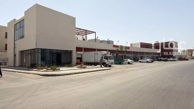 Shop for Rent in Jeddah Al Shera'a صورة 2