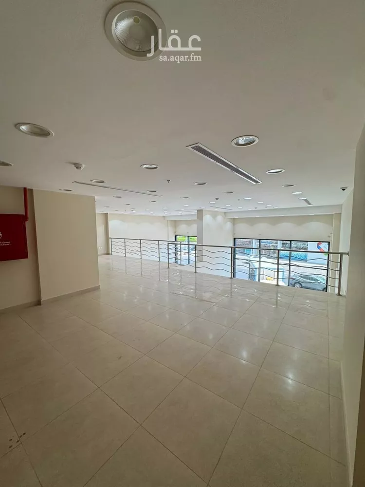 محل للإيجار في شارع سيف العزه, حي الشرفية, مدينة جدة, منطقة مكة المكرمة صورة 3