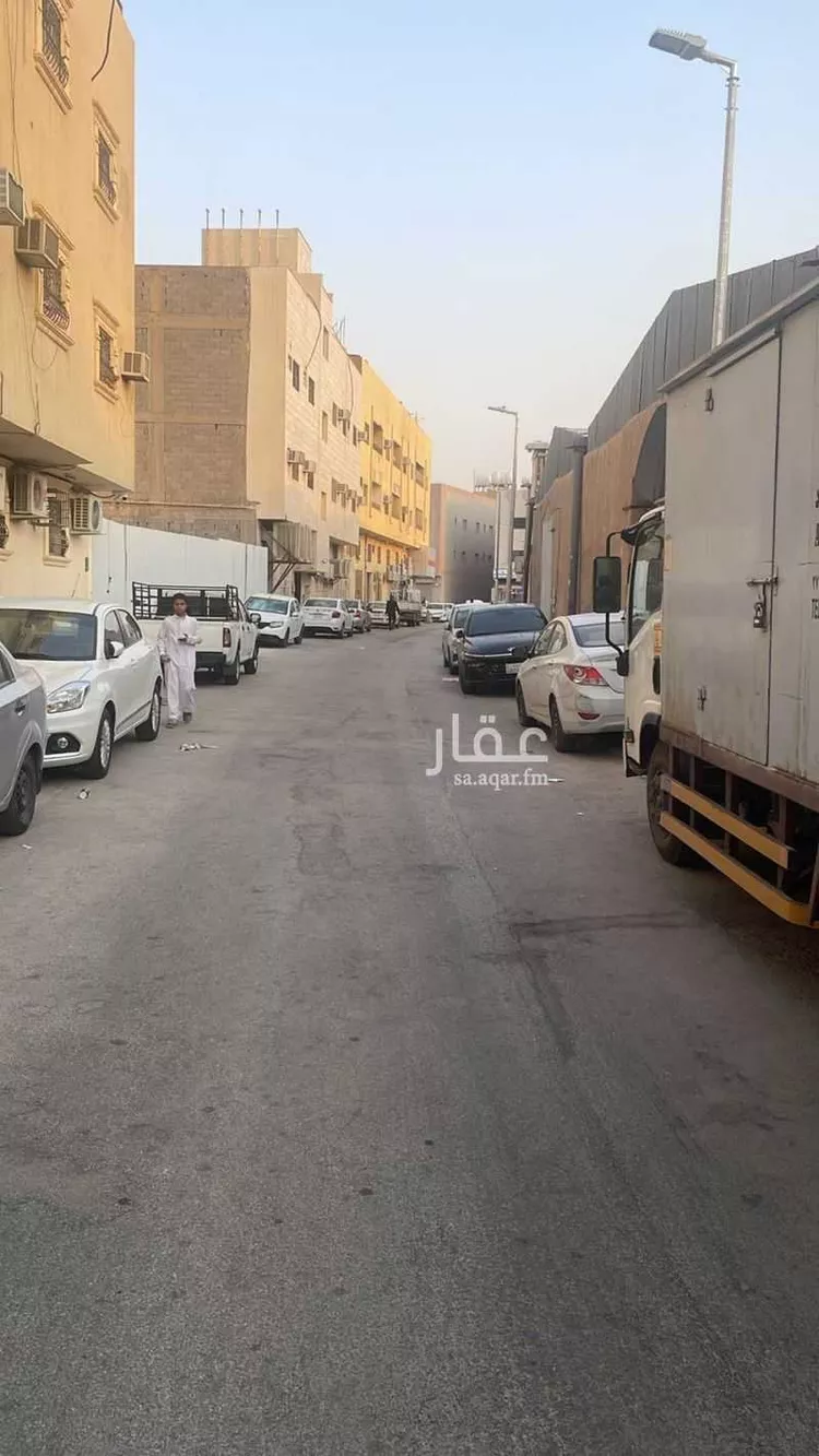 فيلا للبيع في شارع شيبان بن محرز, حي العمل, مدينة الرياض, منطقة الرياض