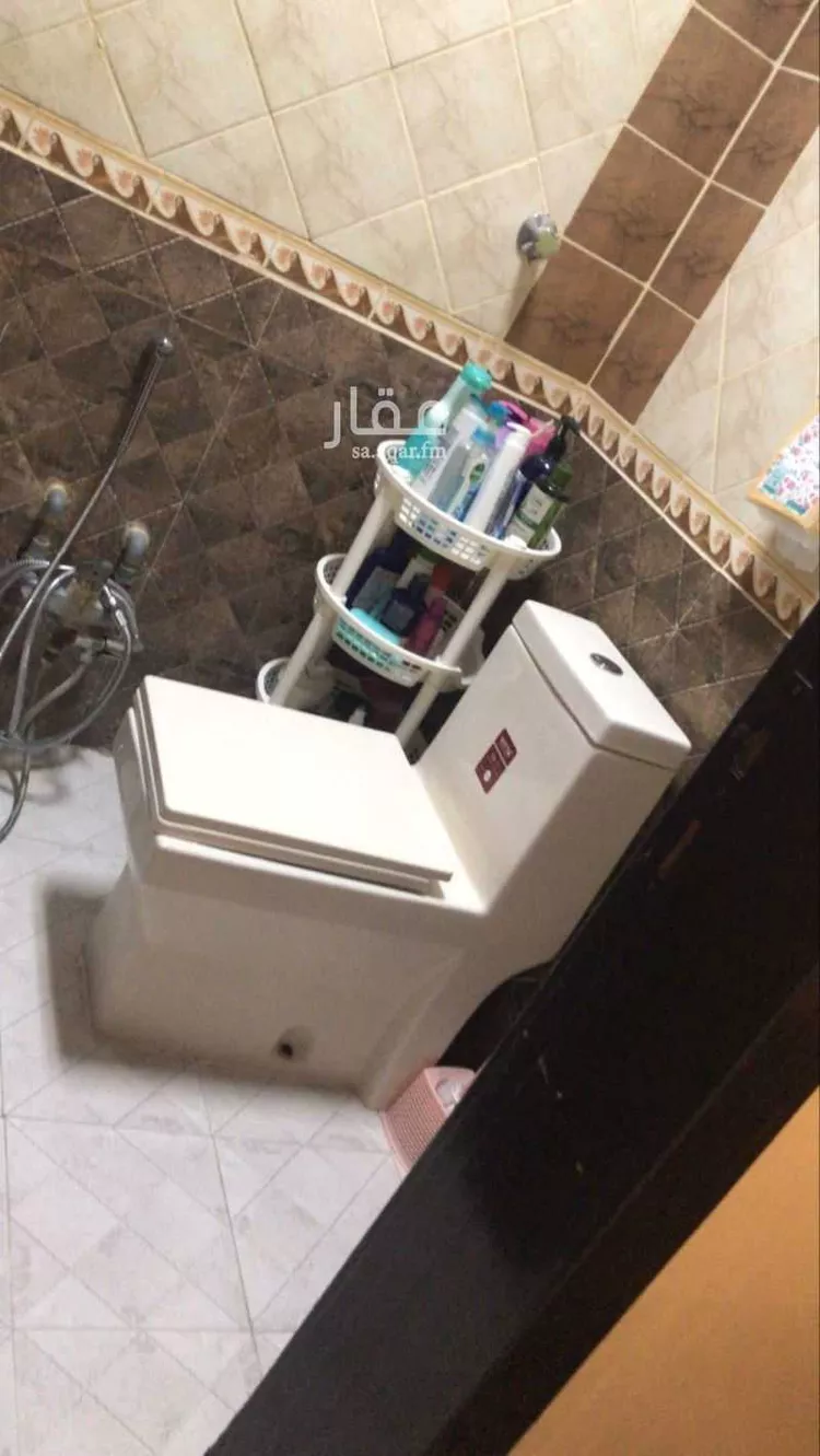 فيلا للبيع في شارع الفضائل, حي إشبيلية, مدينة الرياض, منطقة الرياض صورة 5