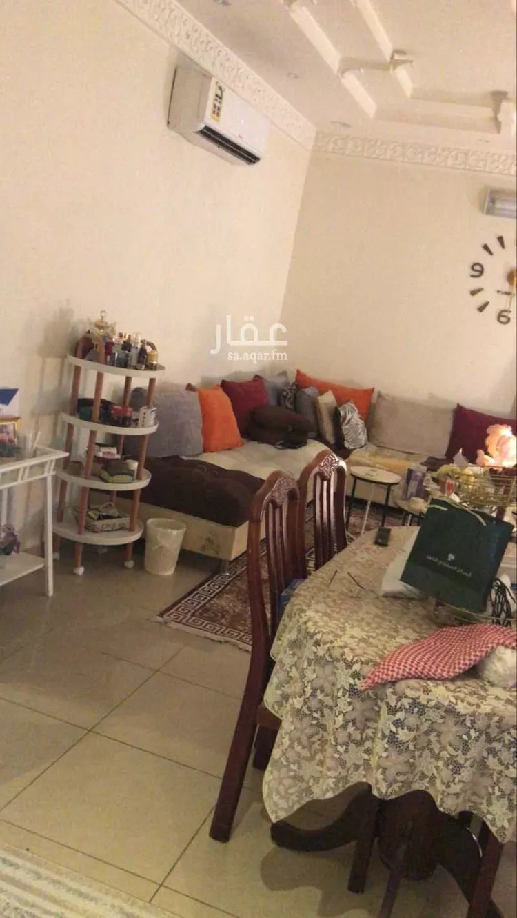 فيلا للبيع في شارع الفضائل, حي إشبيلية, مدينة الرياض, منطقة الرياض صورة 4